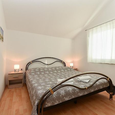 Apartment Mladen 1860 Медулин Экстерьер фото