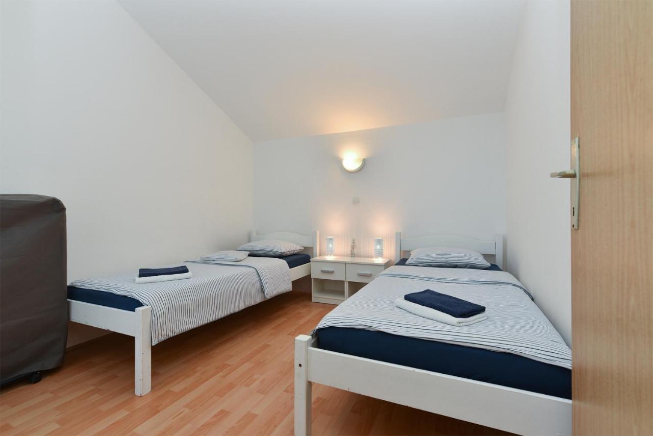 Apartment Mladen 1860 Медулин Экстерьер фото